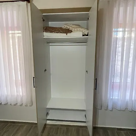 Hacimemis Alacati Apartman