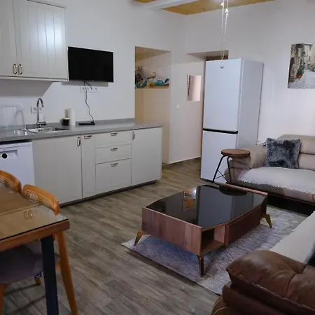 Hacimemis Alacati Apartman